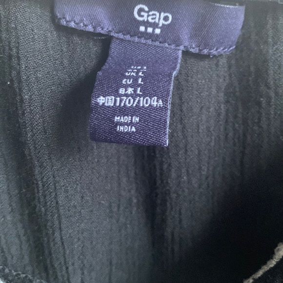 ✨GAP EMBROIDERED TOP SIZE US L - Picture 3 of 3